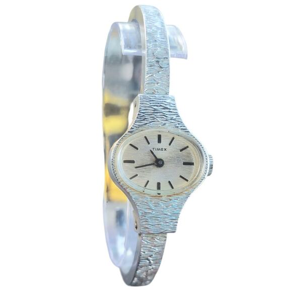 Vintage Timex Manual Wind Ladies Watch 22mm Silver Tone Open Cuff Bracelet - Picture 1 of 5